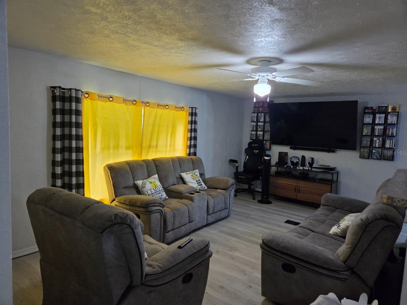 LYNNWOOD ESTATES 1ST ADD - Residential