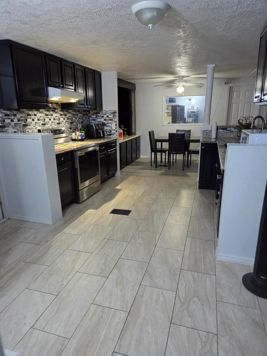 LYNNWOOD ESTATES 1ST ADD - Residential