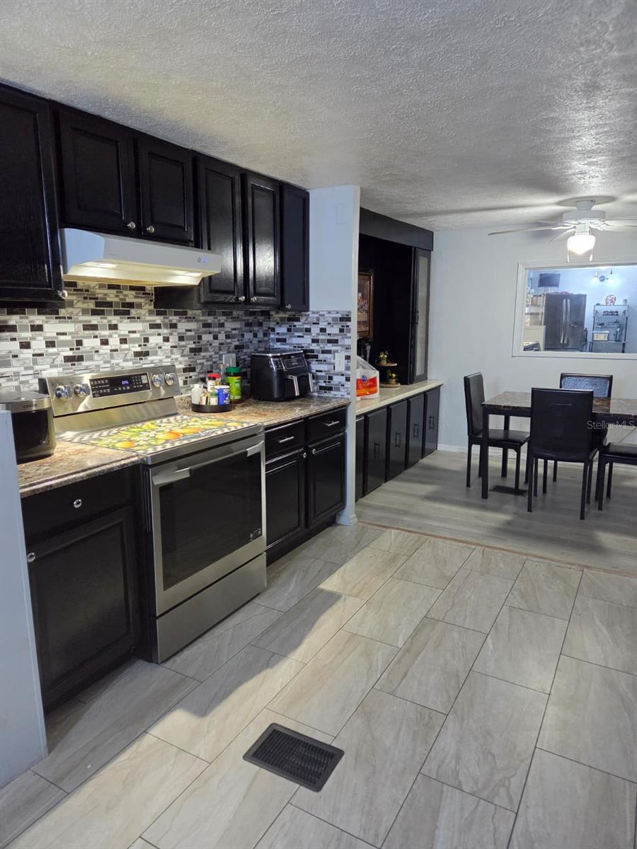 LYNNWOOD ESTATES 1ST ADD - Residential