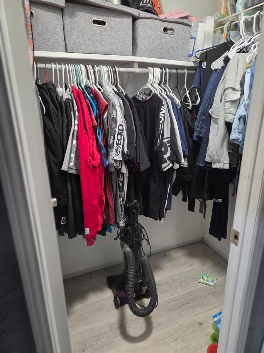 LYNNWOOD ESTATES 1ST ADD - Residential