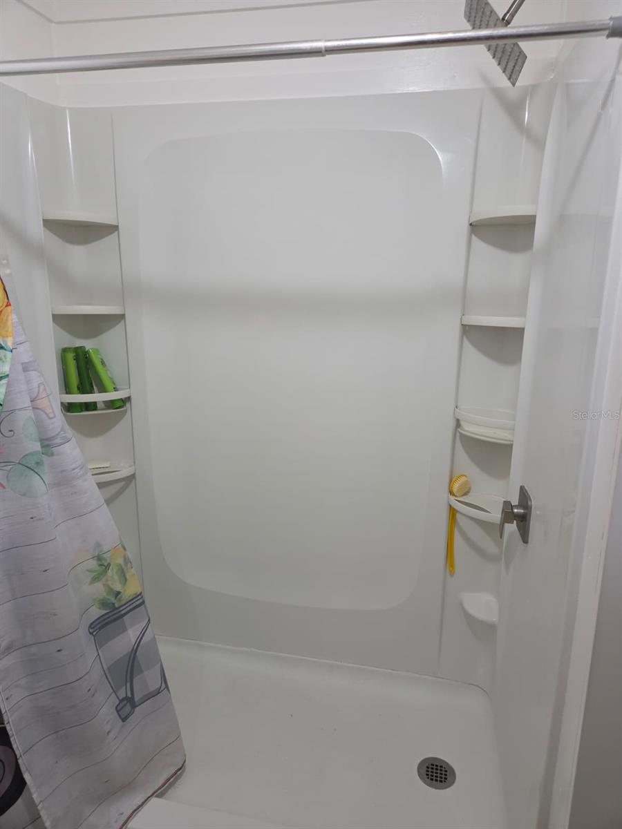 LYNNWOOD ESTATES 1ST ADD - Residential