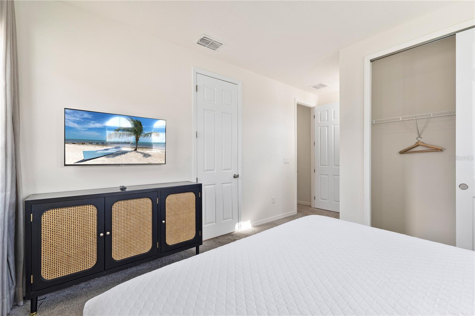 SOLARA RESIDENCE VACATION VILLAS REP - Residential