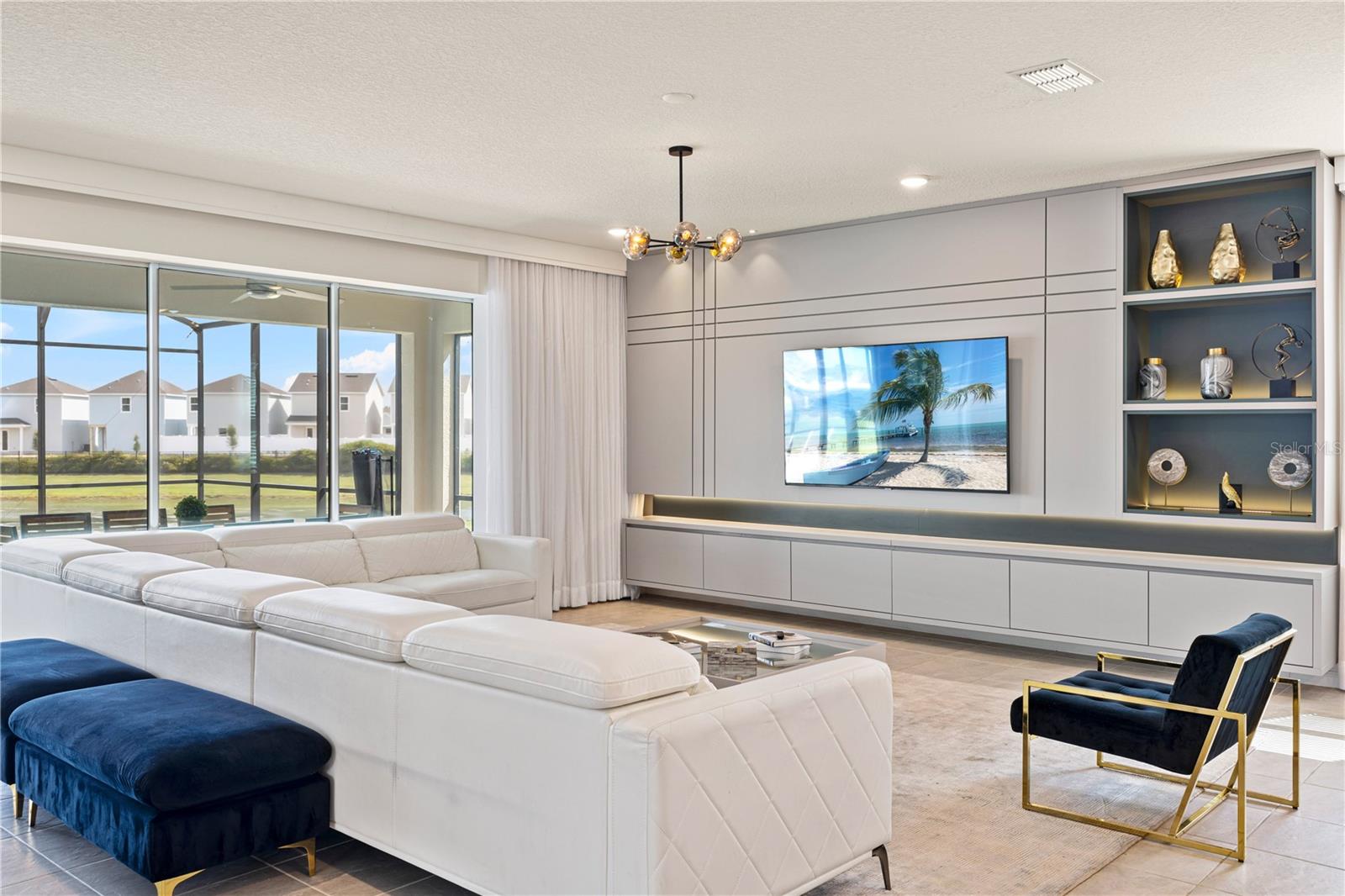SOLARA RESIDENCE VACATION VILLAS REP - Residential