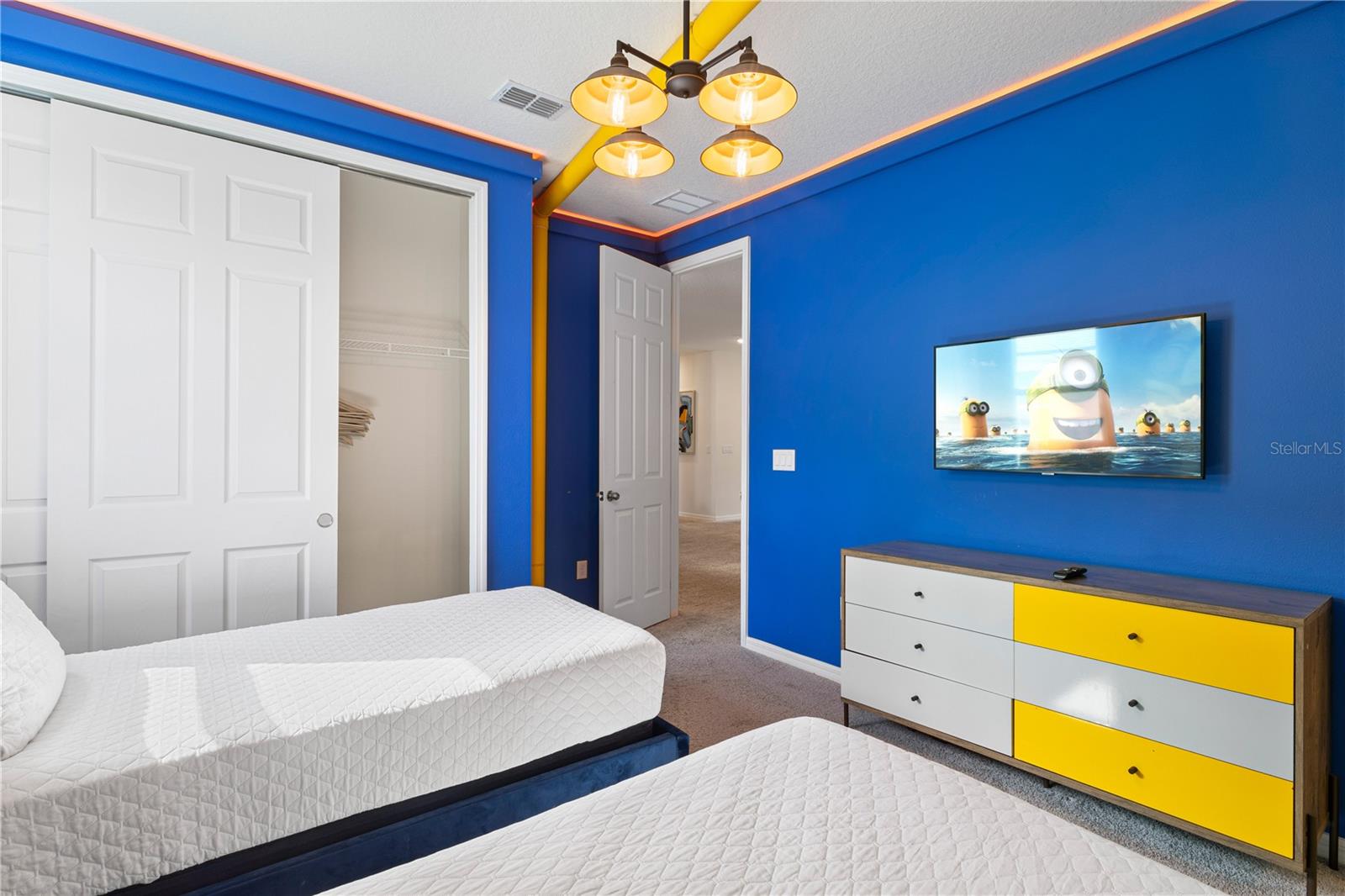 SOLARA RESIDENCE VACATION VILLAS REP - Residential
