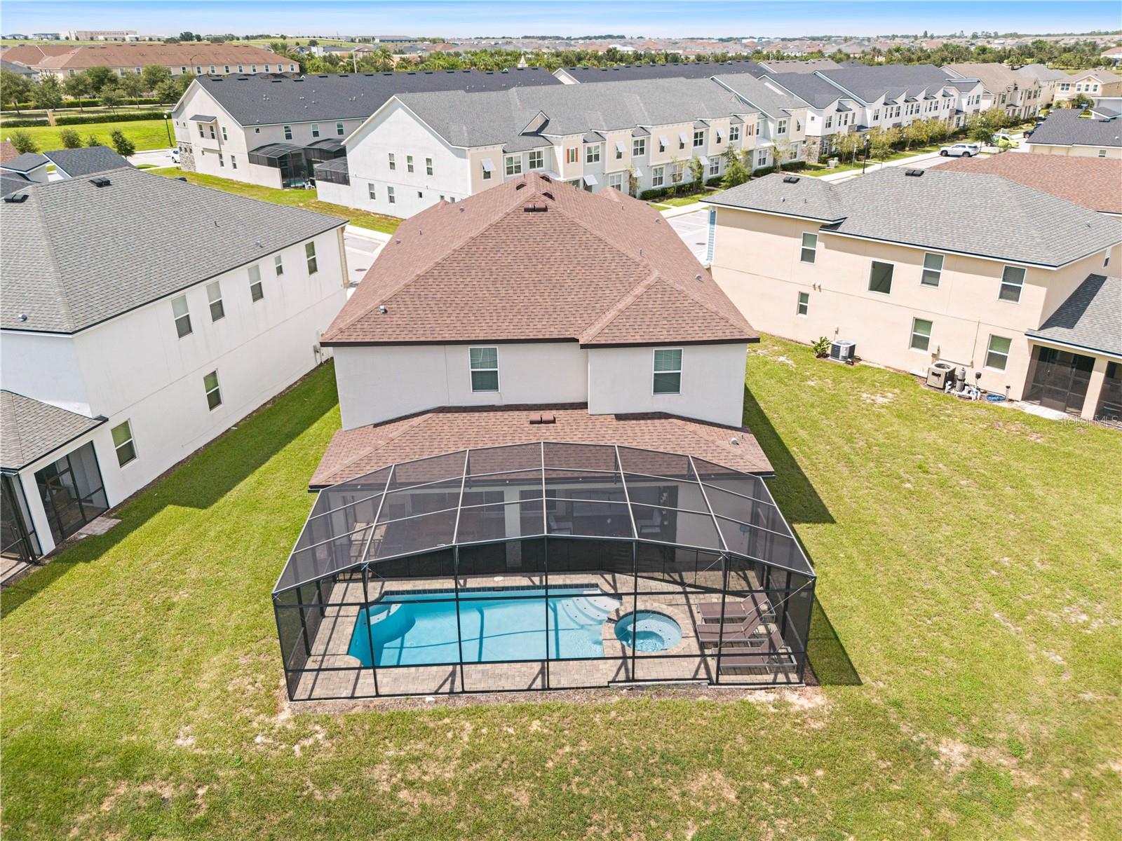 SOLARA RESIDENCE VACATION VILLAS REP - Residential