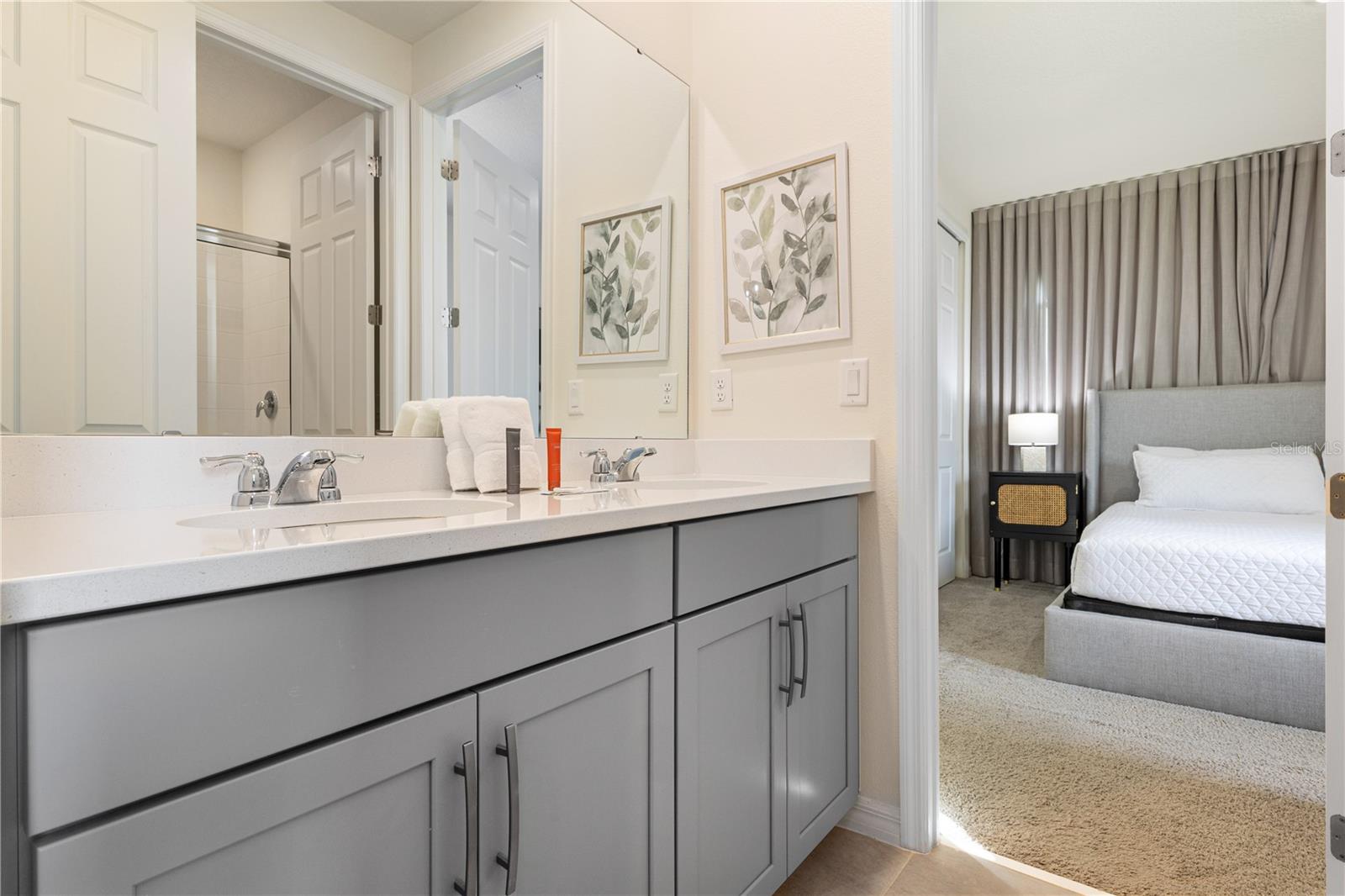 SOLARA RESIDENCE VACATION VILLAS REP - Residential