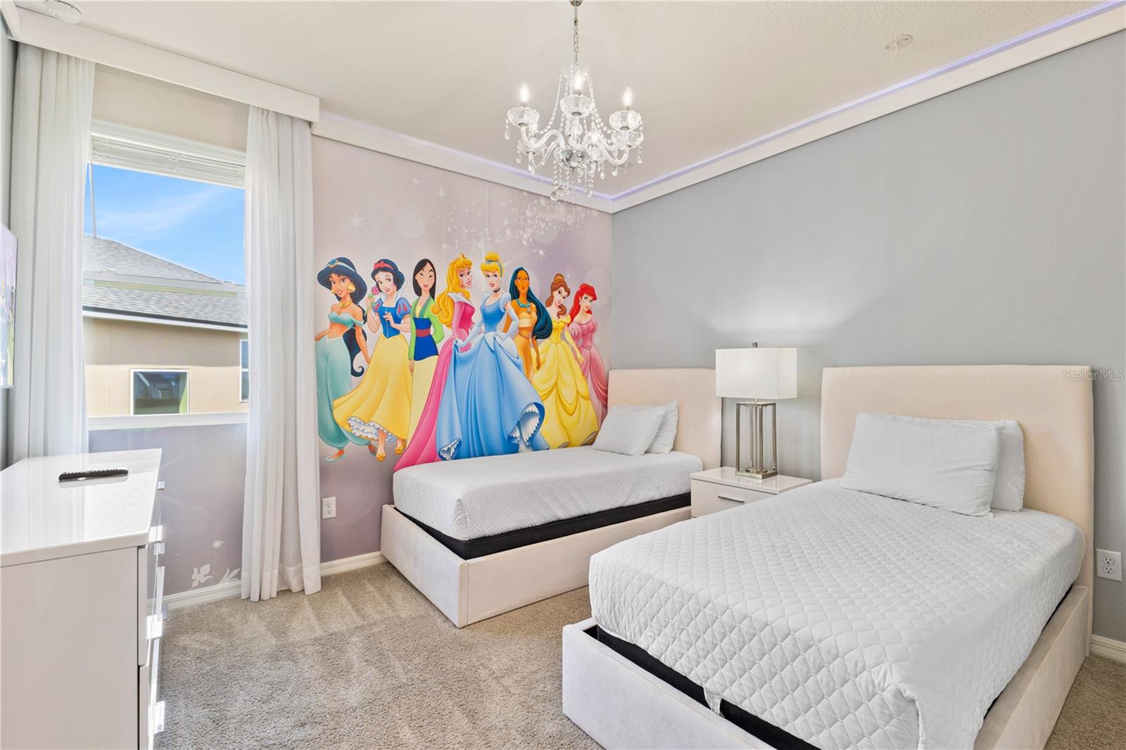 SOLARA RESIDENCE VACATION VILLAS REP - Residential