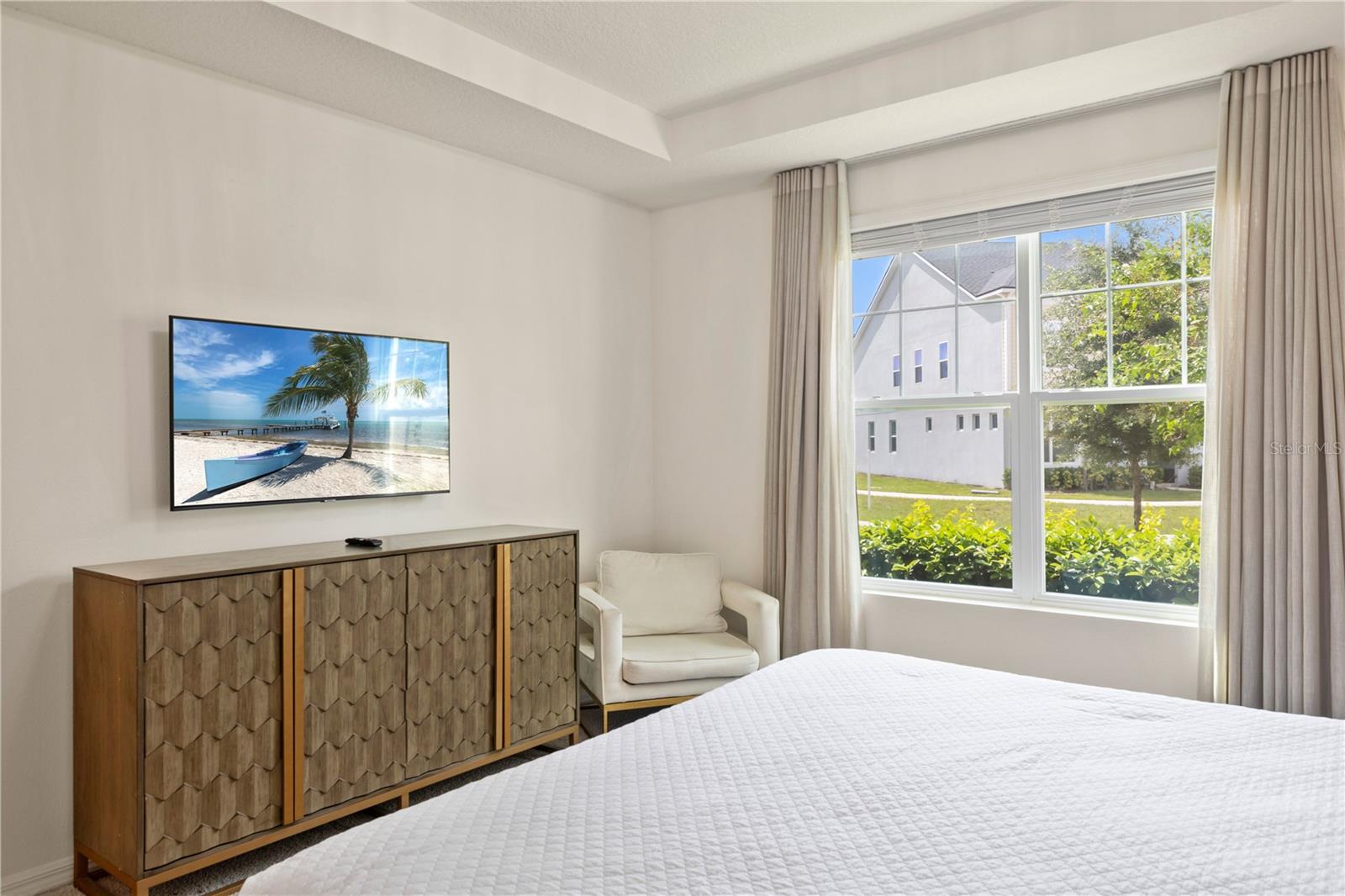 SOLARA RESIDENCE VACATION VILLAS REP - Residential