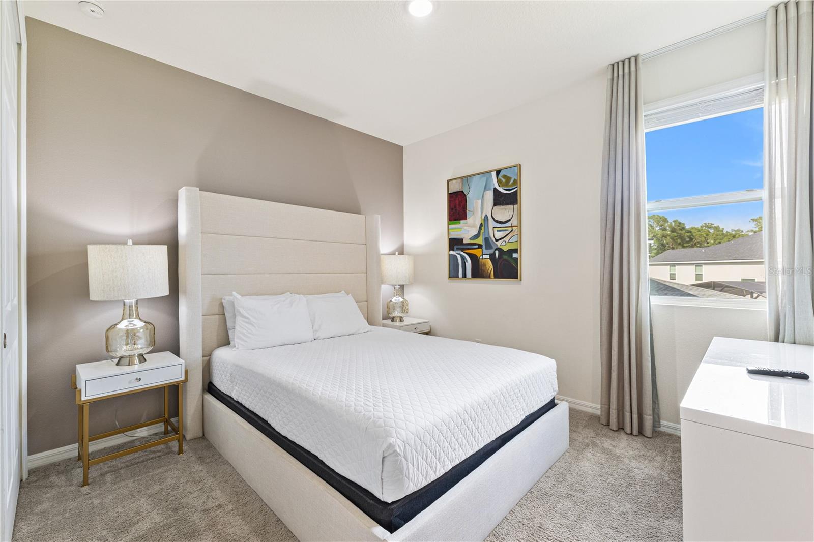 SOLARA RESIDENCE VACATION VILLAS REP - Residential