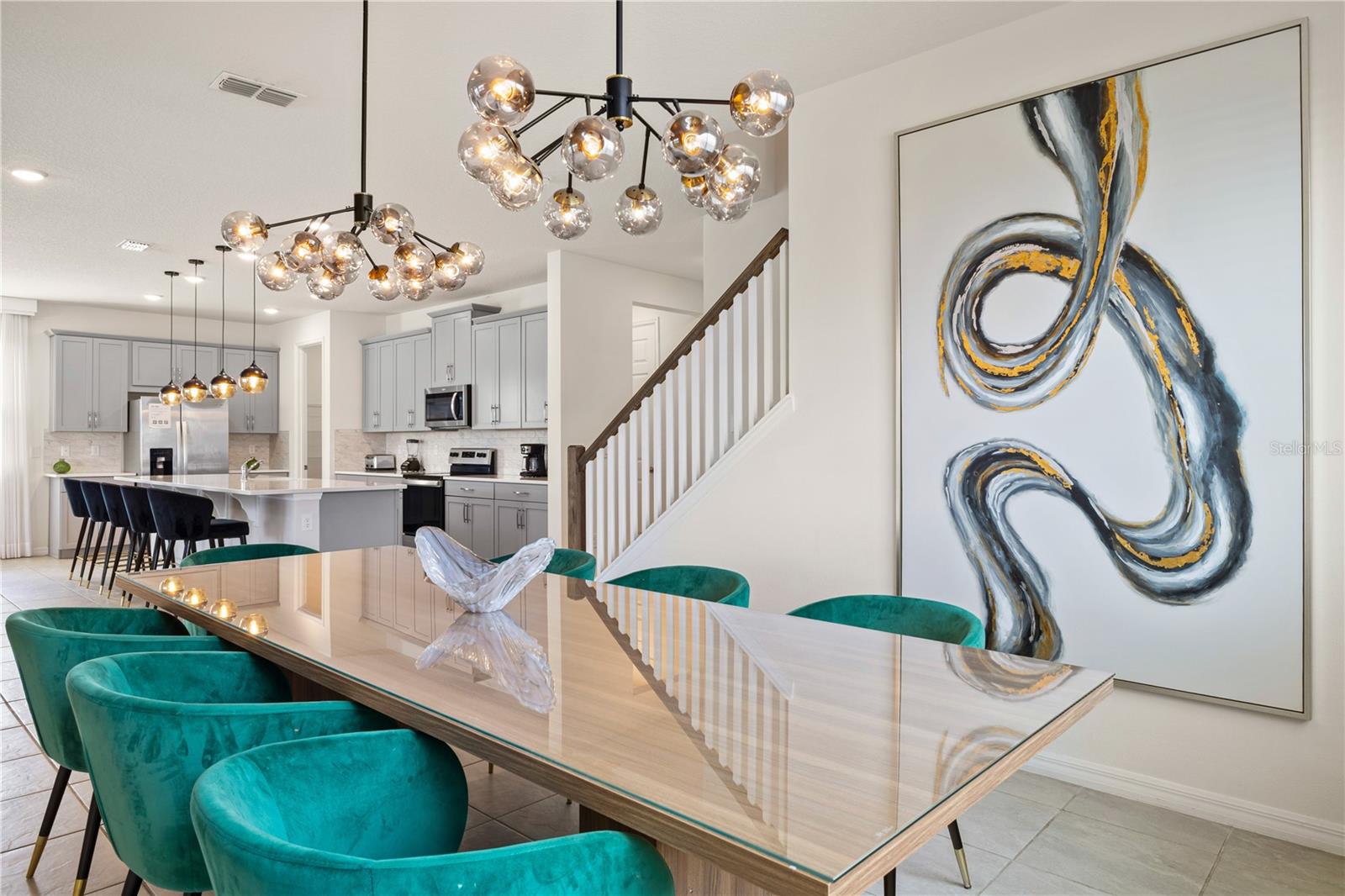 SOLARA RESIDENCE VACATION VILLAS REP - Residential