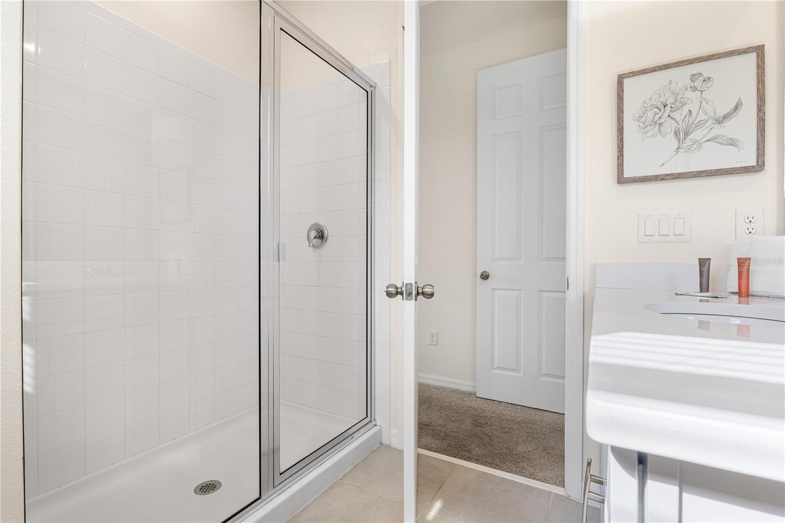 SOLARA RESIDENCE VACATION VILLAS REP - Residential