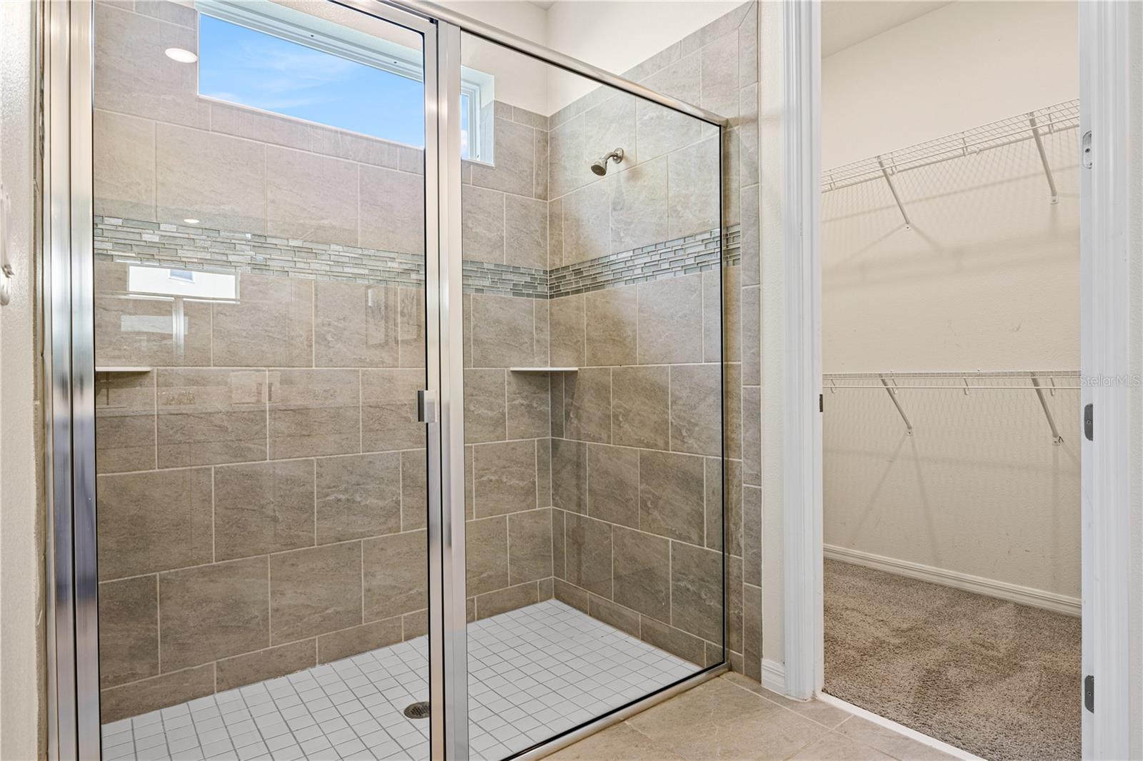 SOLARA RESIDENCE VACATION VILLAS REP - Residential