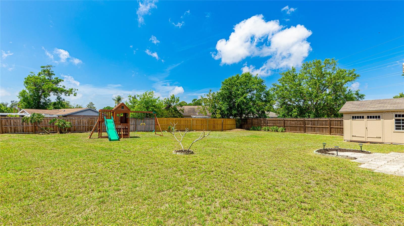 LOCKWOOD MEADOWS - Residential