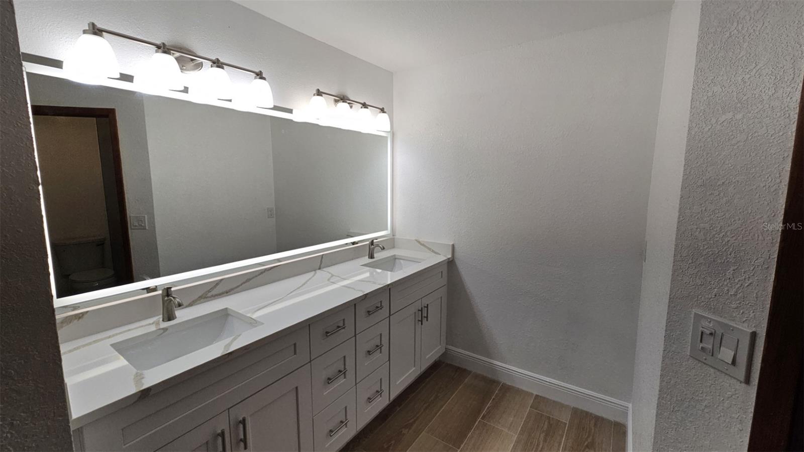 COLLEGE HEIGHTS PH 03 - Residential