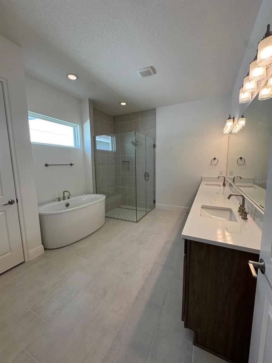 RIDGEHAVEN - Residential