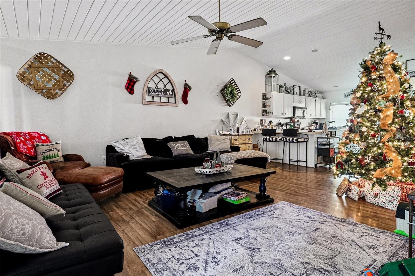 COUNTRY CLUB VILLAGE CONDOMINIUM - Residential