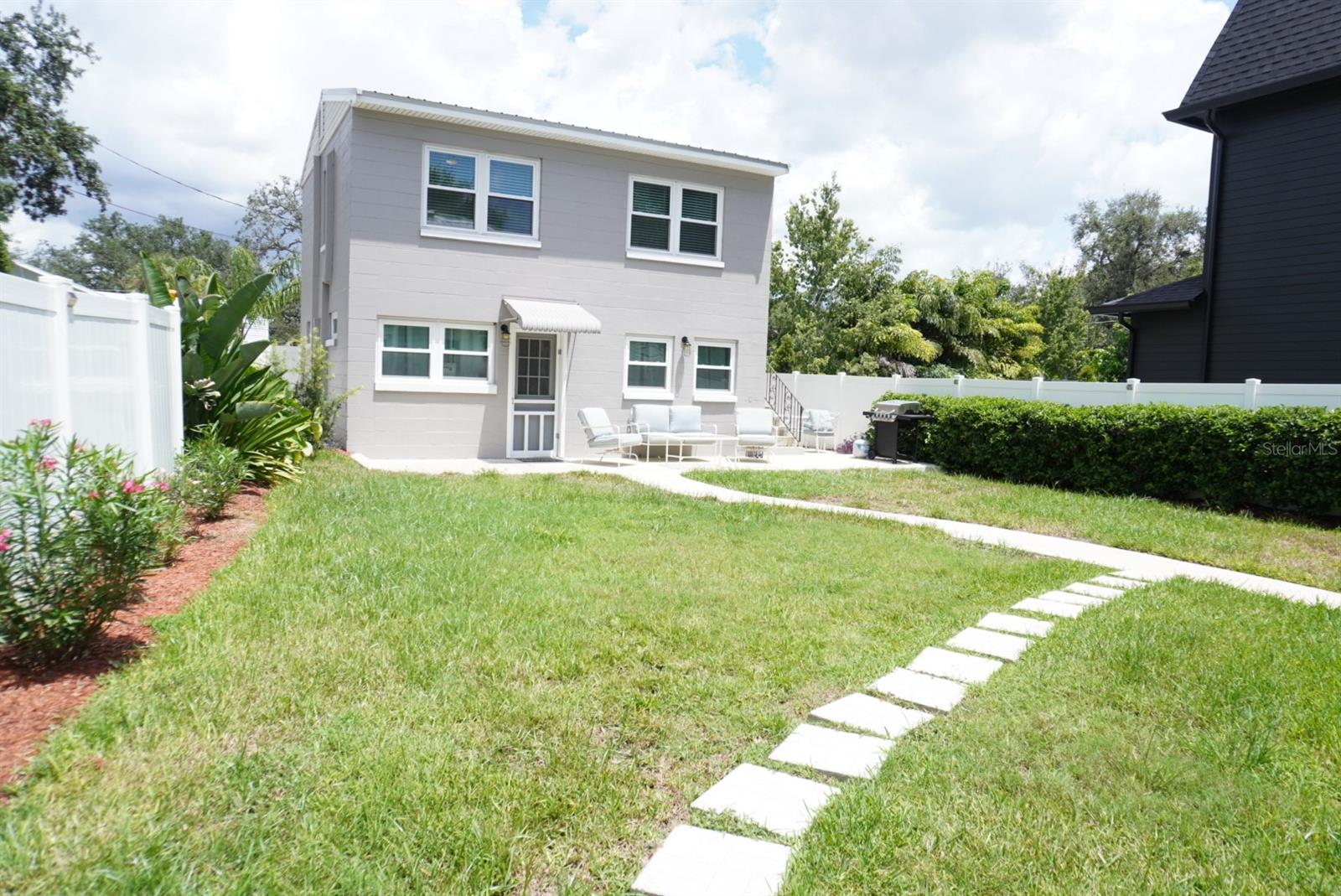 Charming 1-bedroom, 1-bathroom unit ideally located just steps from Armature Works and ONLY 5 MINUTES FROM THE UNIVERSITY OF TAMPA! This beautiful home features a spacious kitchen and bathroom renovations, including a vanity, appliances, plenty of cabinet space, and a refrigerator. Enjoy the convenience of your own washer and dryer and a spacious shared backyard perfect for relaxing or entertaining. This is an excellent rental opportunity for anyone looking to live near UT, Tampa’s top restaurants, shopping centers, and vibrant nightlife.
**Tax ID - A-14-29-18-4S0-F00000-00015.0 is not stated below because the main house is currently listed for rent simultaneously**