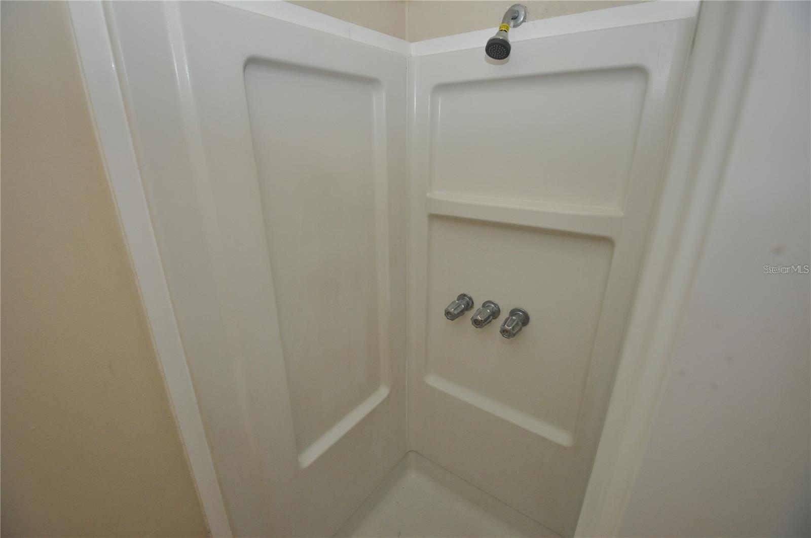 MARVINS SUB - Residential Lease