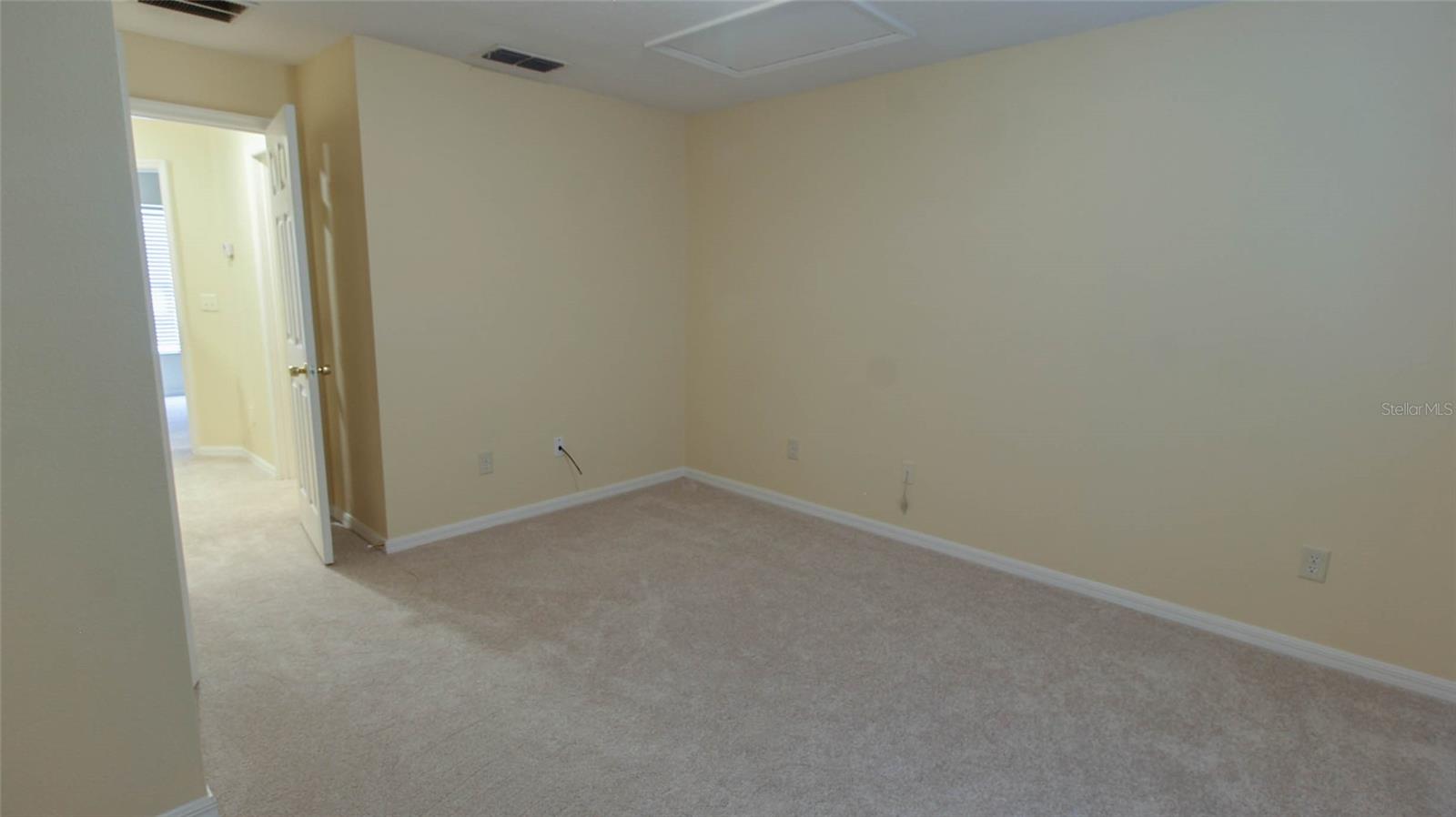 CRESTWOOD HEIGHTS - Residential Lease