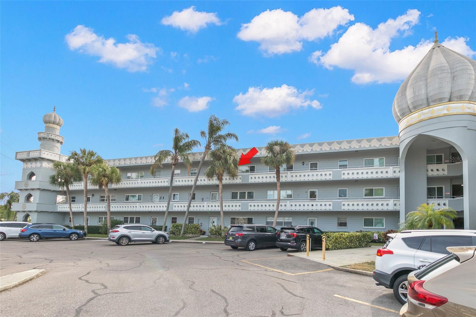 ON TOP OF THE WORLD - Residential Lease