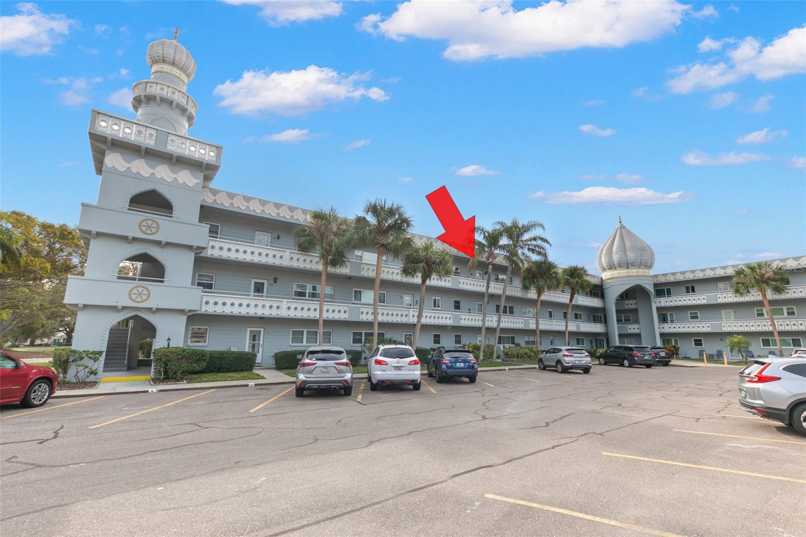 ON TOP OF THE WORLD - Residential Lease