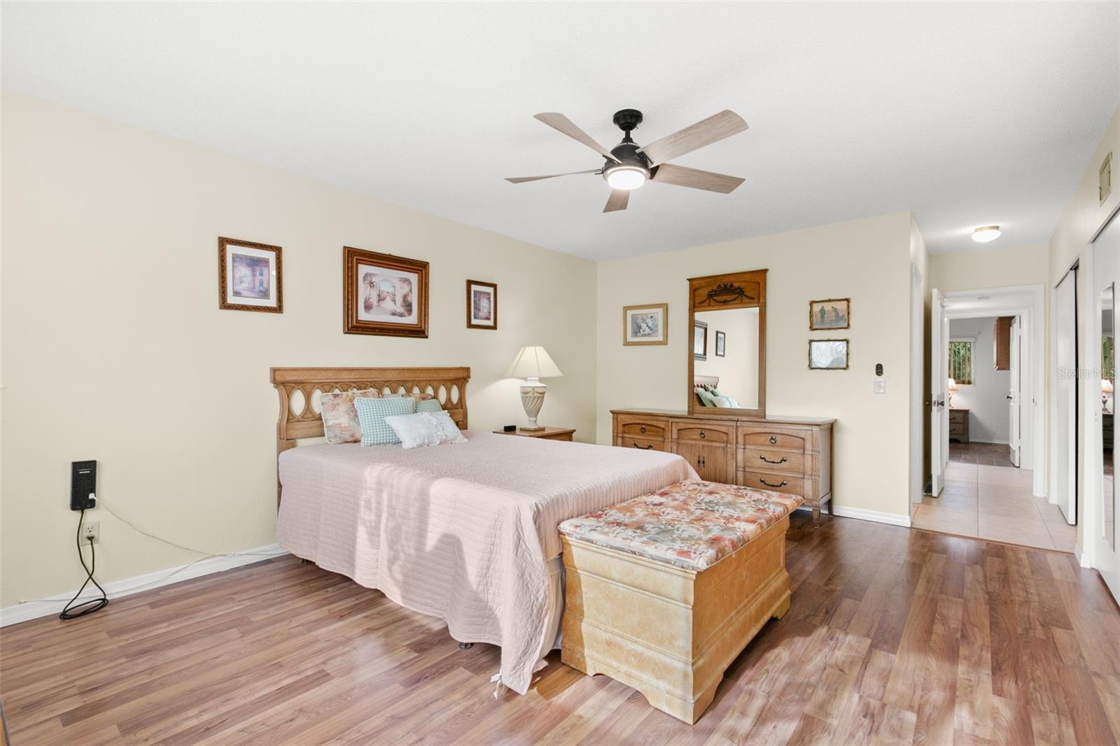 ON TOP OF THE WORLD - Residential Lease