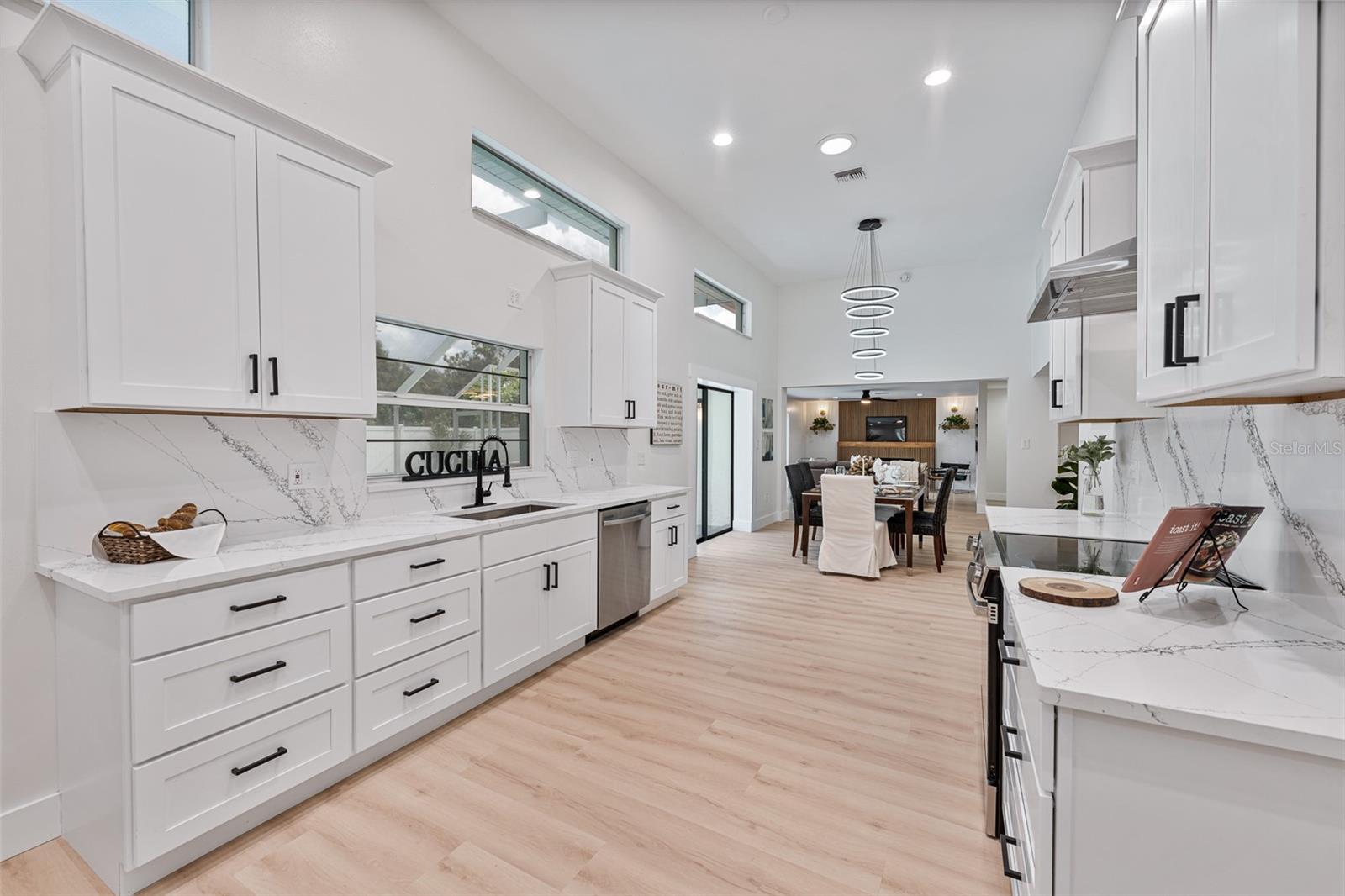 VILLAGE IX OF CARROLLWOOD VILL - Residential