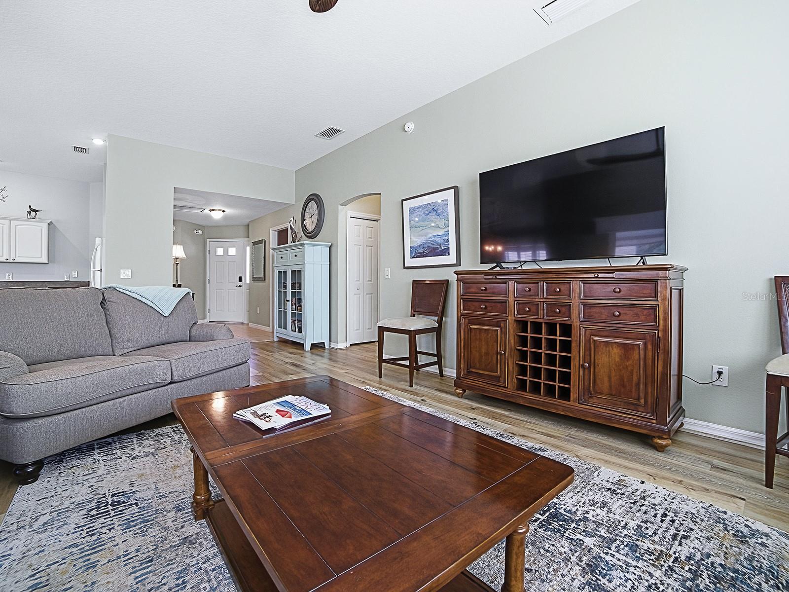 THE VILLAGES CABANAS - Residential