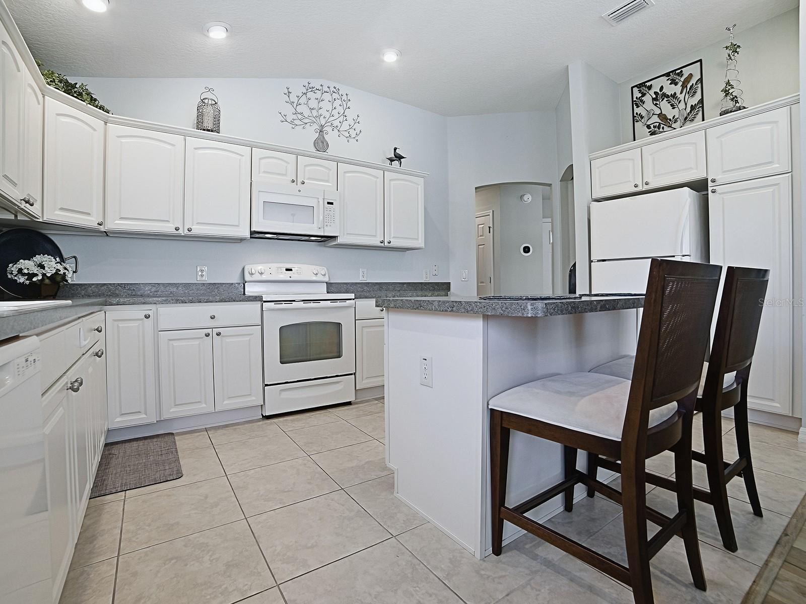 THE VILLAGES CABANAS - Residential