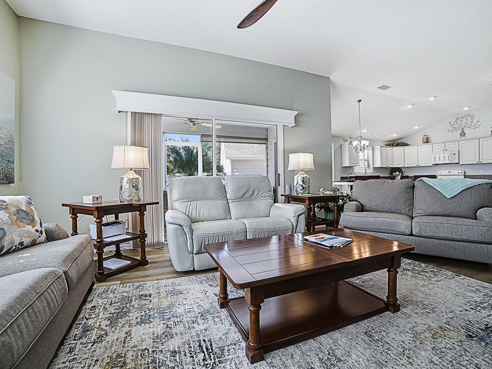 THE VILLAGES CABANAS - Residential