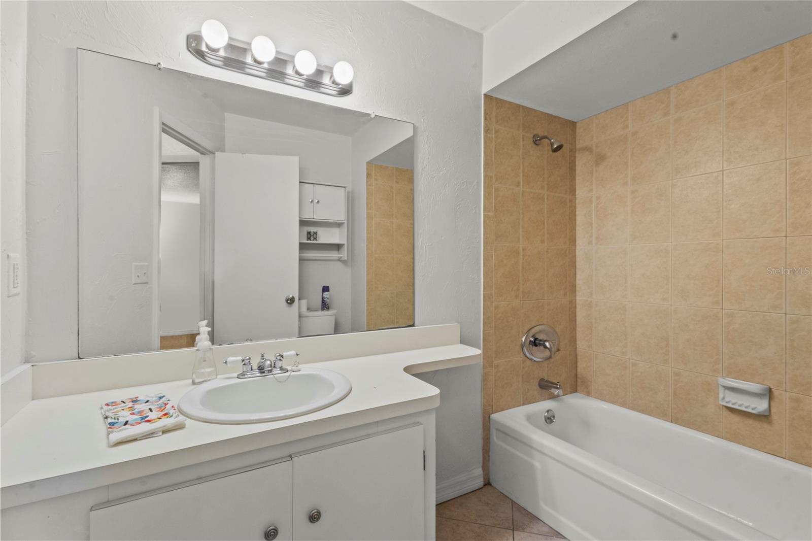 MADISON PARK - Residential