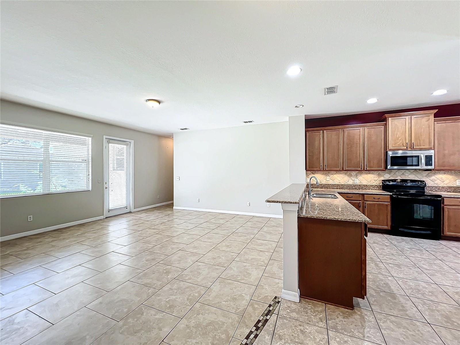 CLAYTON ESTATES - Residential Lease