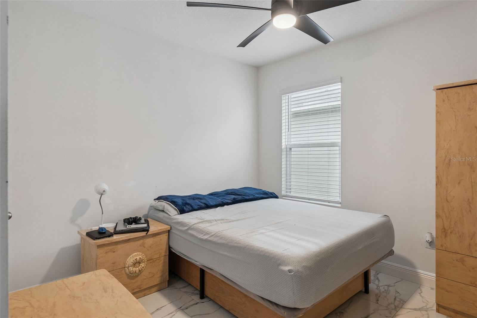 PRAIRIE OAKS - Residential