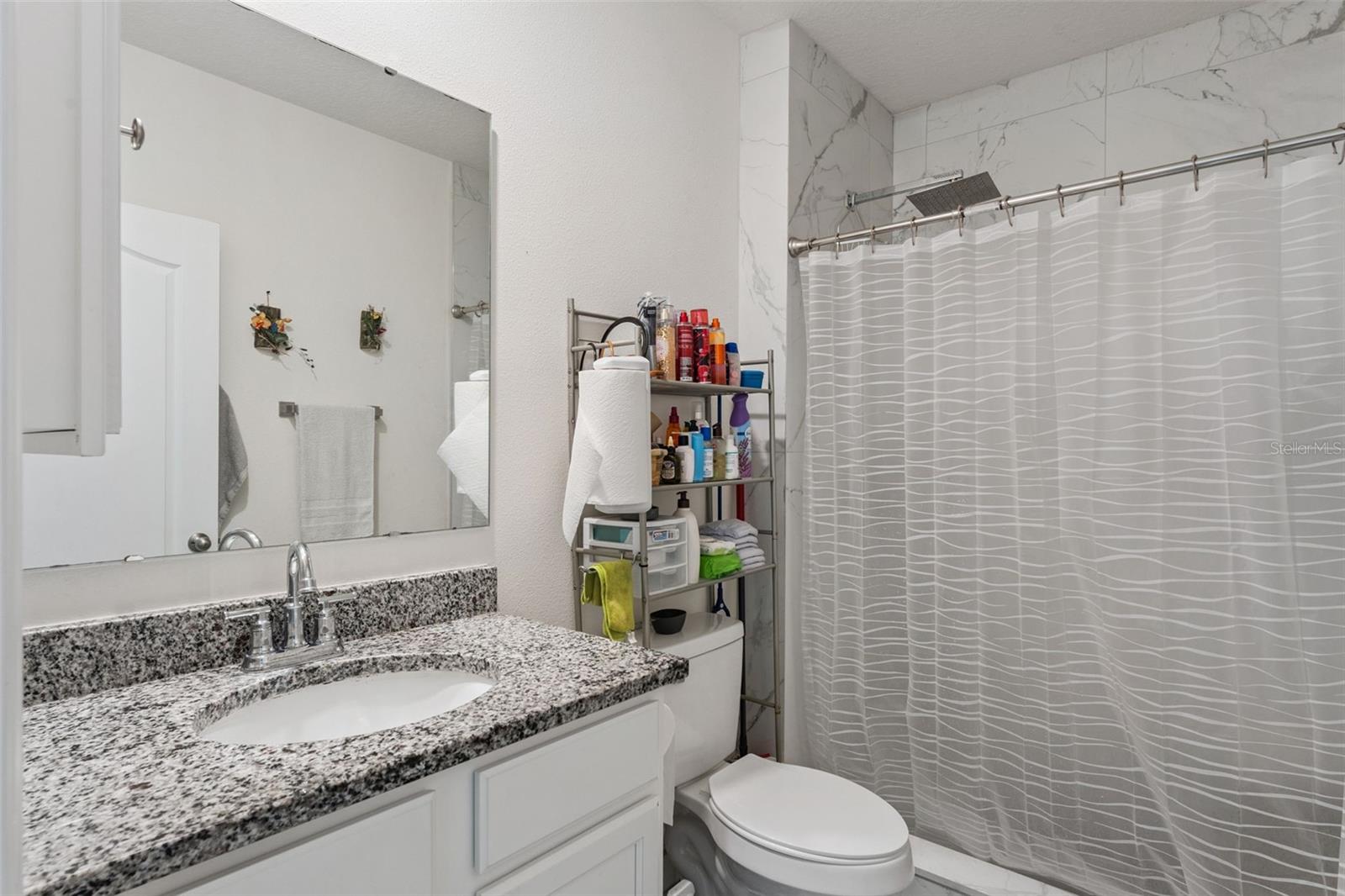 PRAIRIE OAKS - Residential