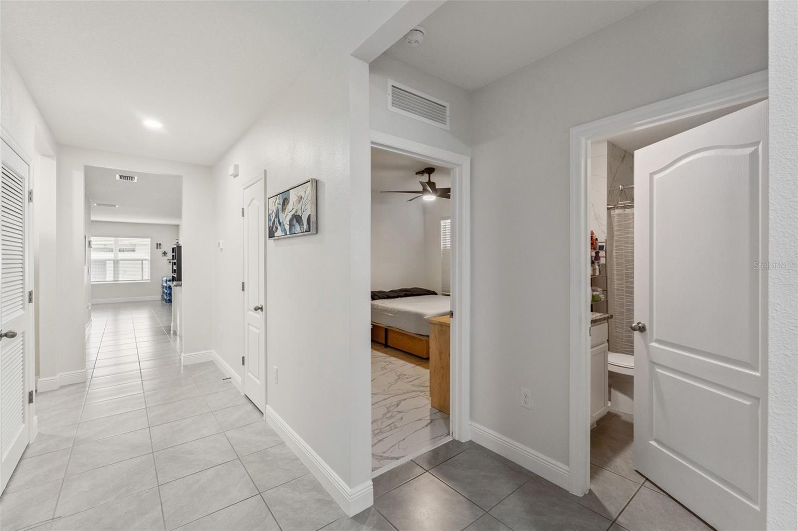 PRAIRIE OAKS - Residential