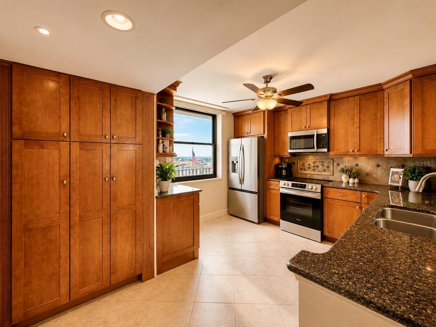 7300 SUN ISLAND DRIVE S 1103