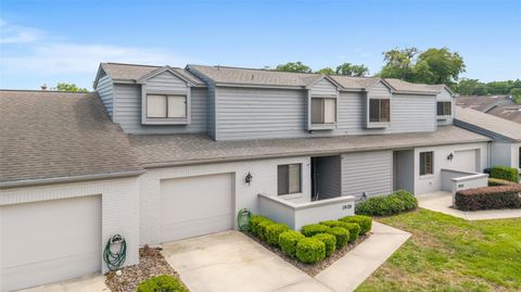 Photo of 1927 SE 37th Court Circle, Ocala, FL 34471 (MLS # OM724124)