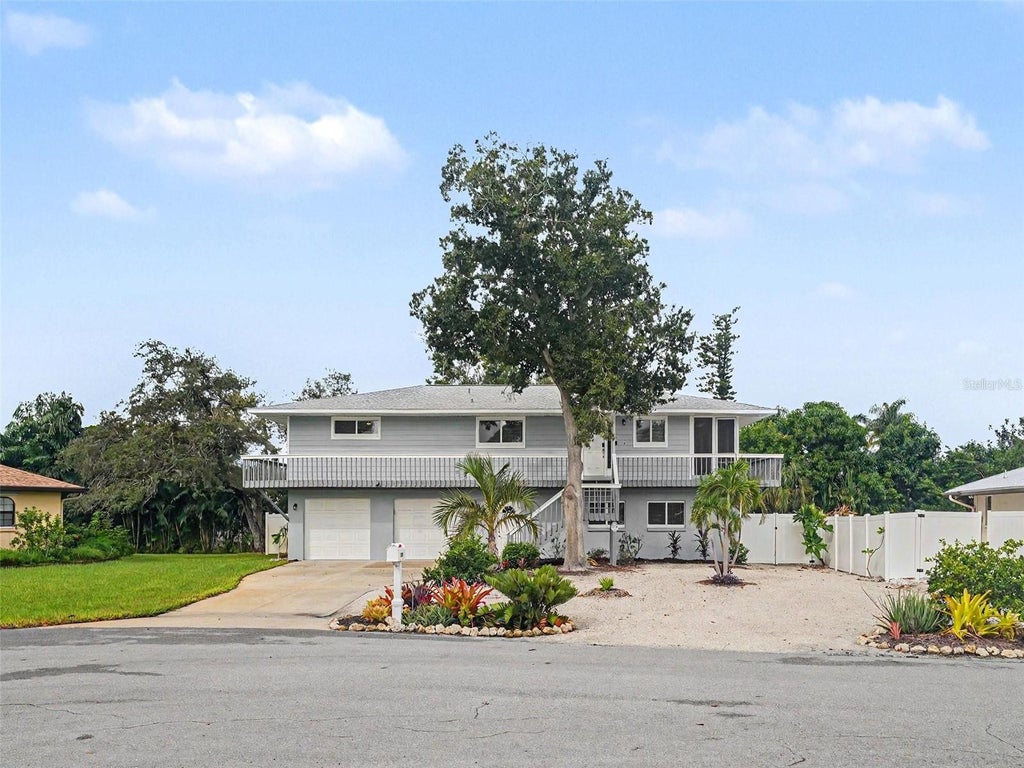 Photo of 2208 78th Street W, Bradenton, FL 34209 (MLS # A4709204)