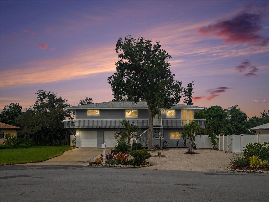 Photo of 2208 78th Street W, Bradenton, FL 34209 (MLS # A4709204)