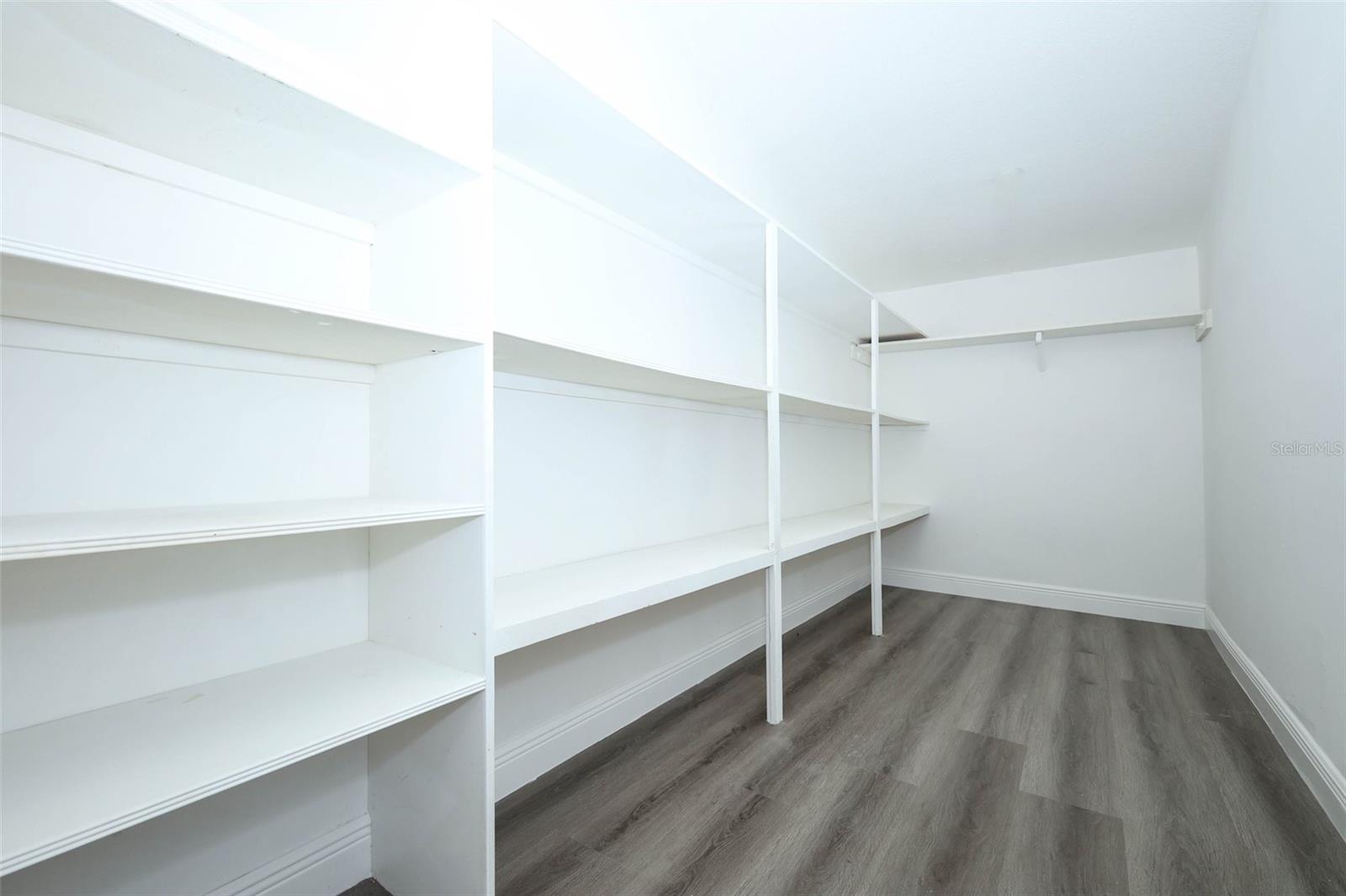 LAKE FRANCIS VILLAGE CONDO 01 - Residential