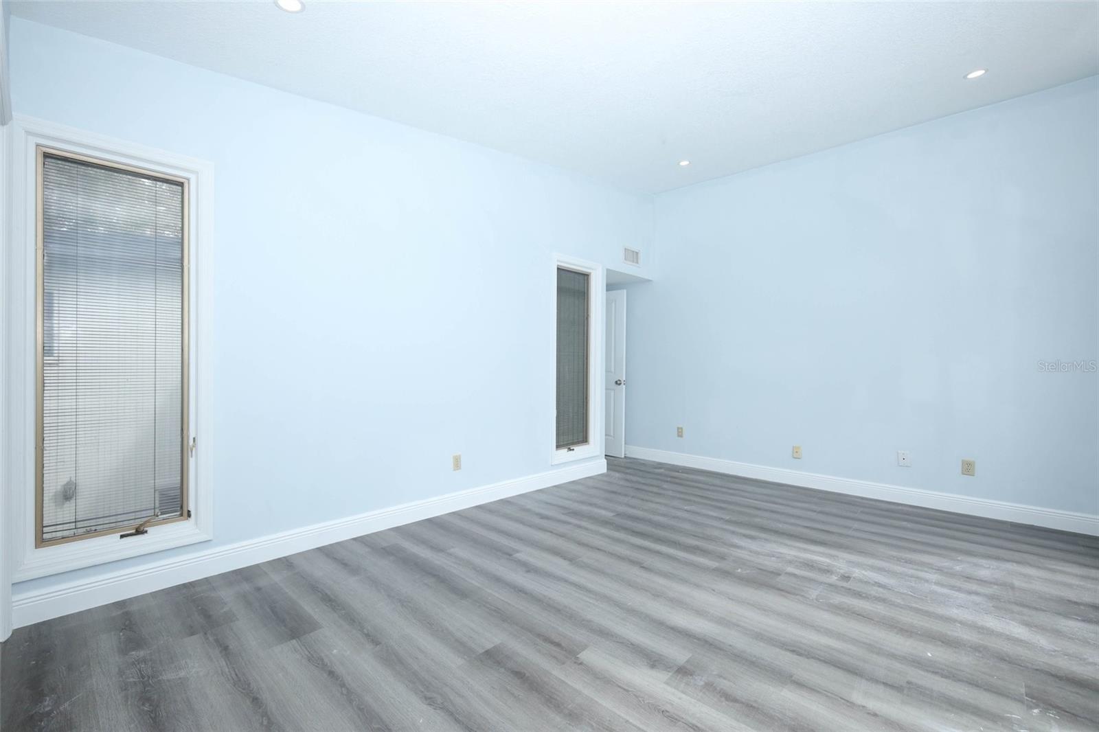 LAKE FRANCIS VILLAGE CONDO 01 - Residential