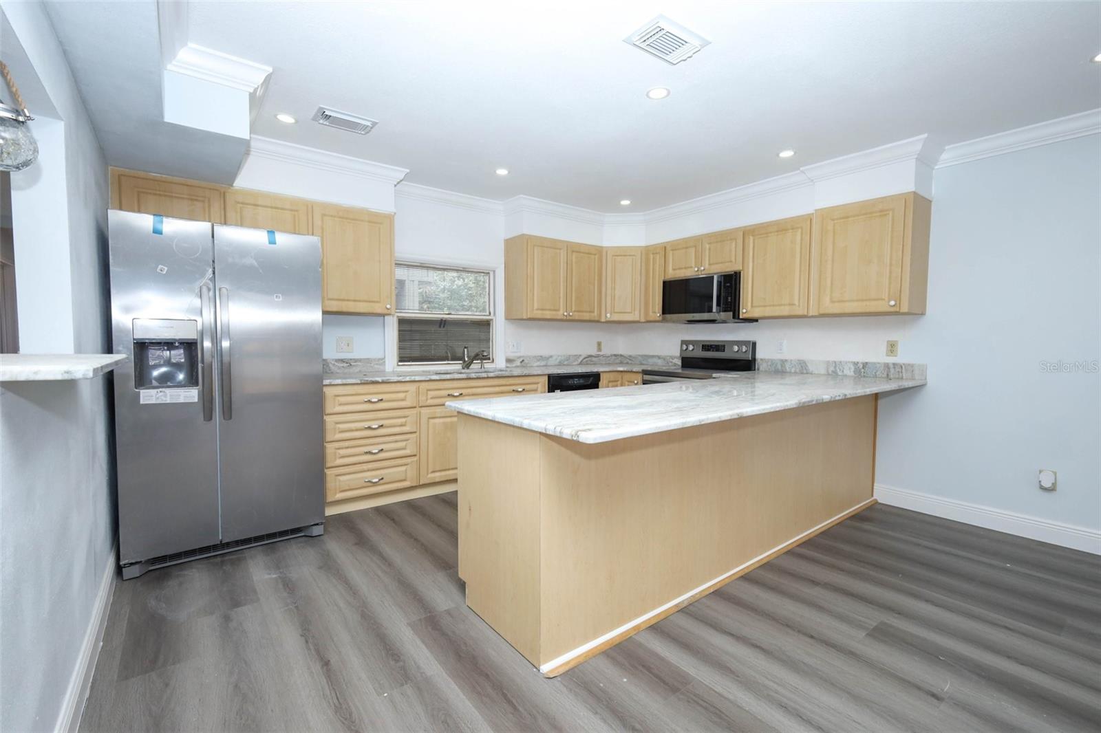 LAKE FRANCIS VILLAGE CONDO 01 - Residential