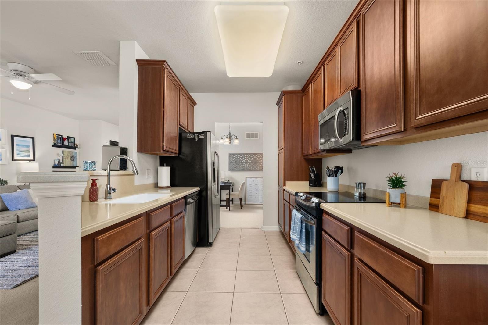 PROMENADES AT BELLATRAE CONDO PH 14 BLDG 38 - Residential