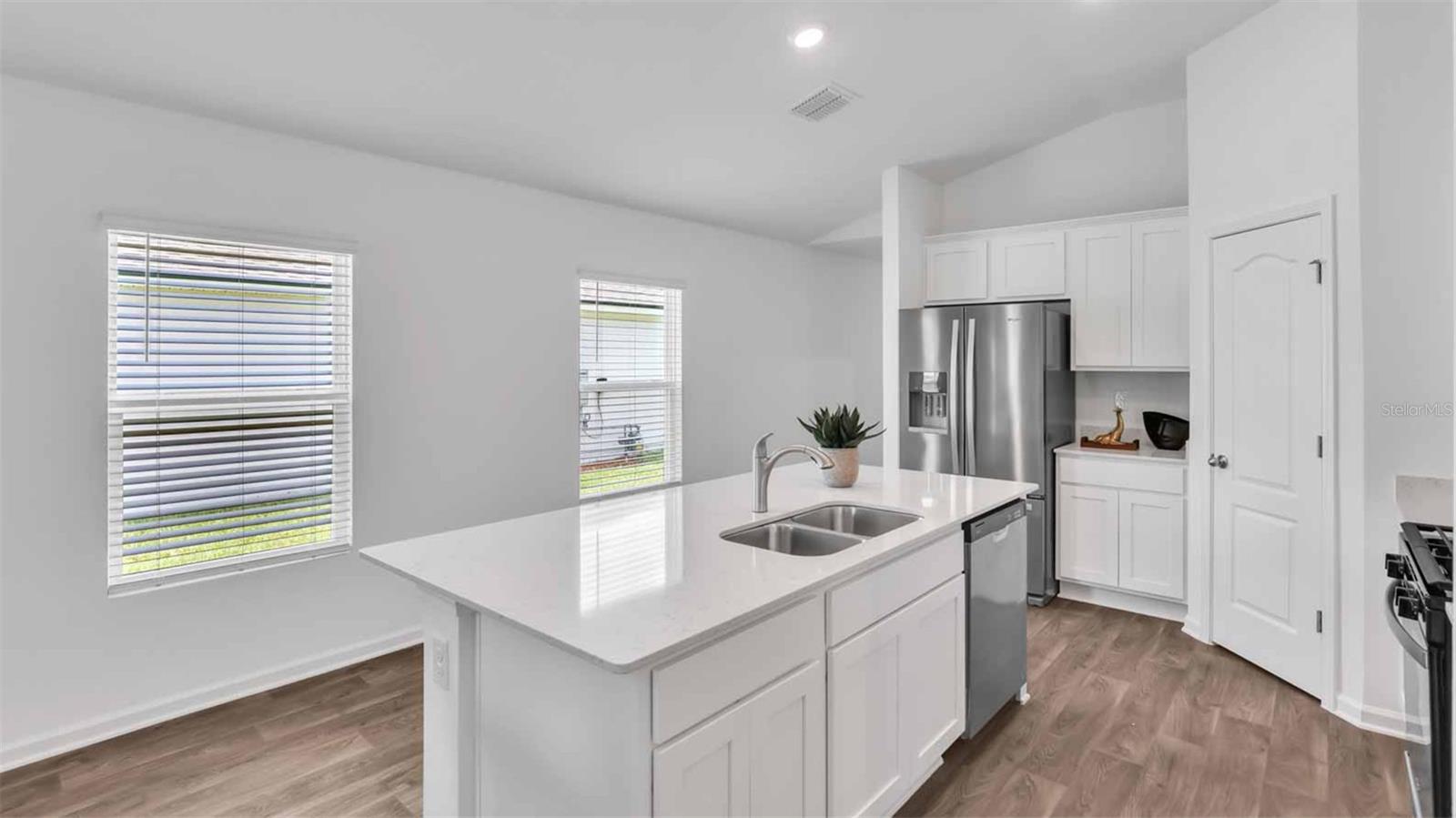 817 GRAND RESERVE DRIVE