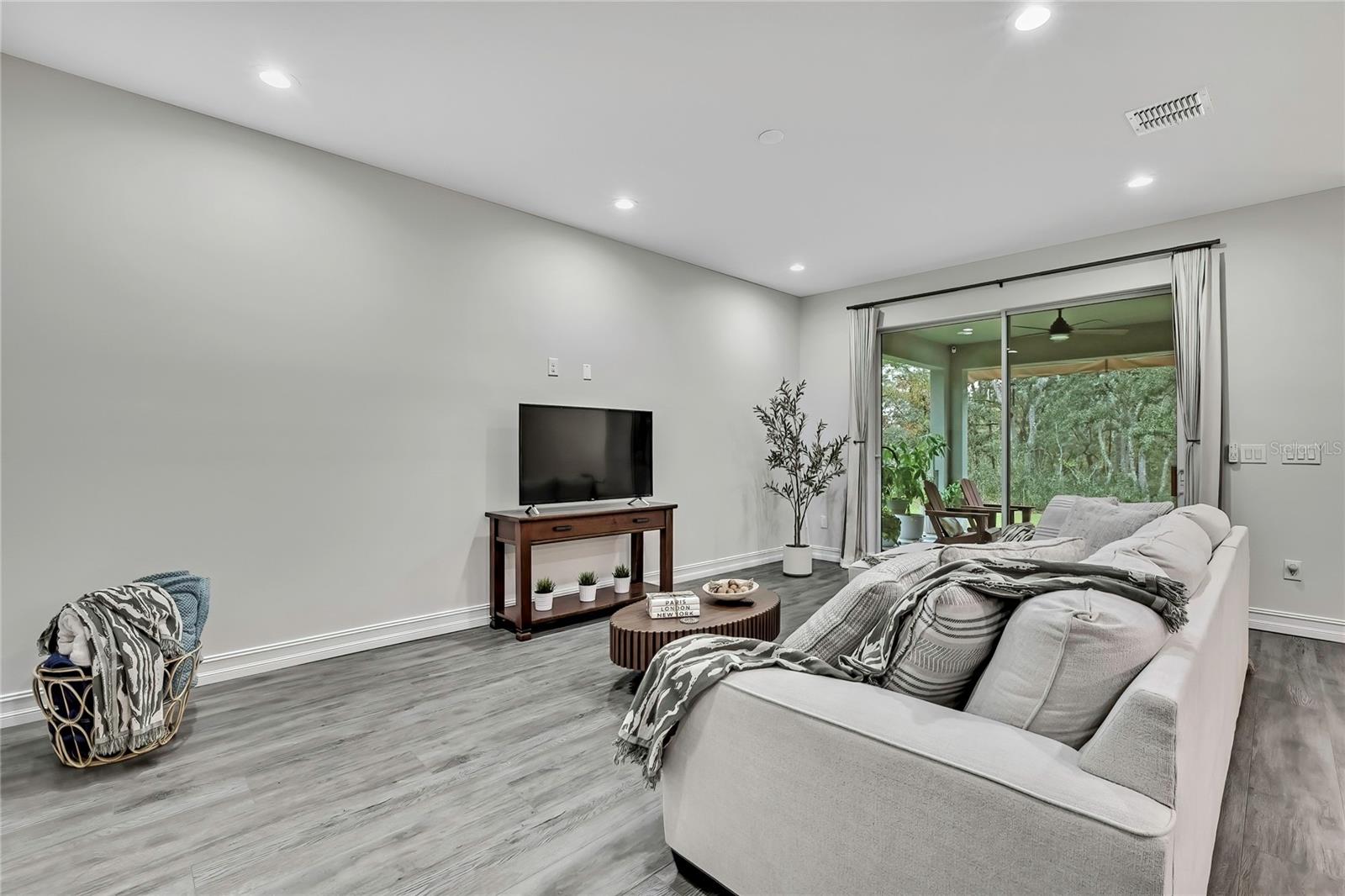 PINE RIDGE UNIT 03 - Residential