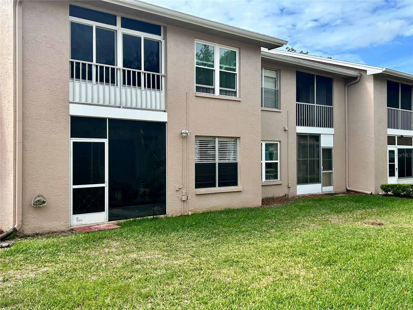 SUNNYBROOK CONDO 01 - Residential