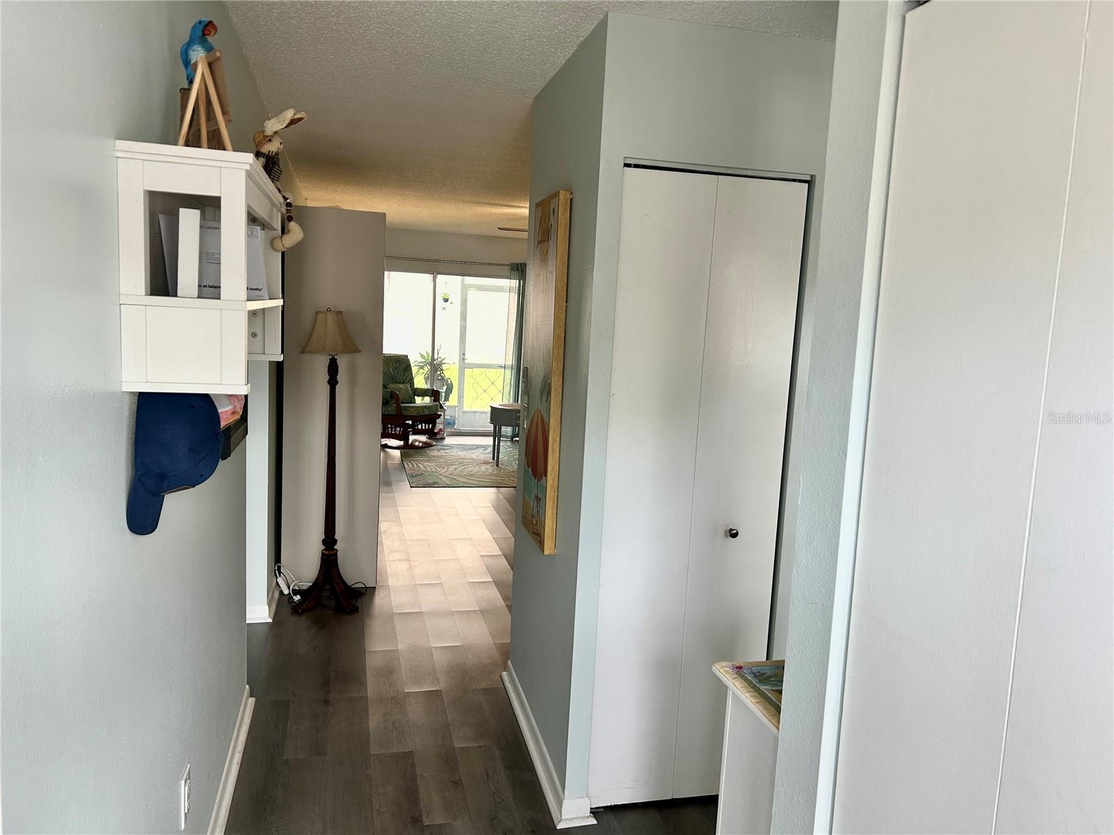 SUNNYBROOK CONDO 01 - Residential