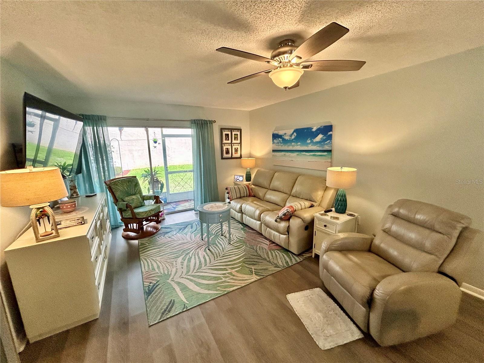 SUNNYBROOK CONDO 01 - Residential