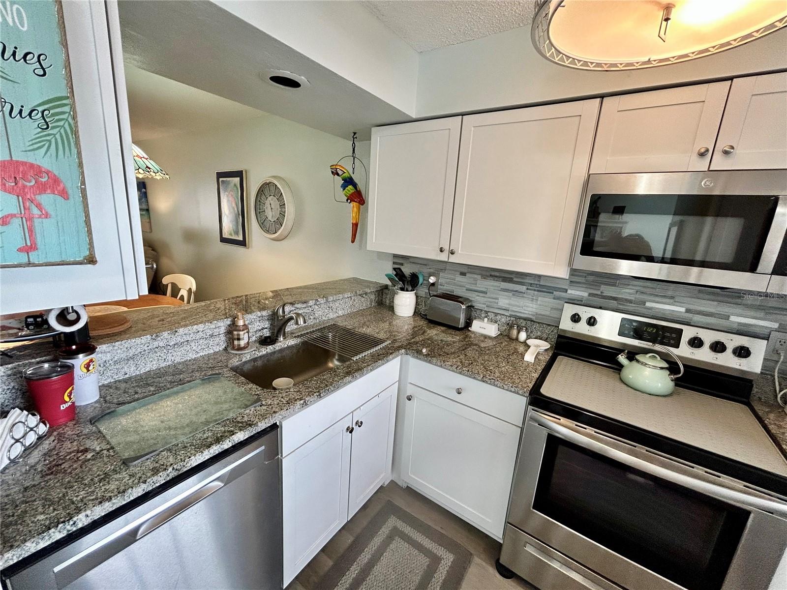 SUNNYBROOK CONDO 01 - Residential