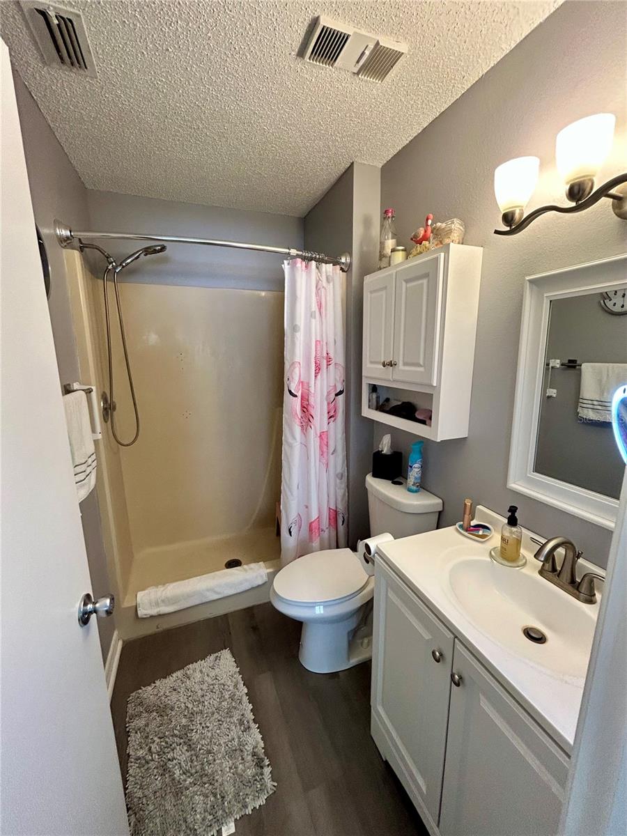 SUNNYBROOK CONDO 01 - Residential